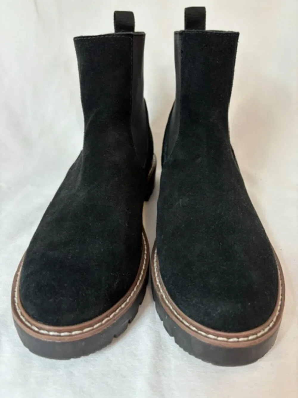 Dolce Vita Pepper Black Suede Chelsea Boot with Lug Sole Women's Size 9M